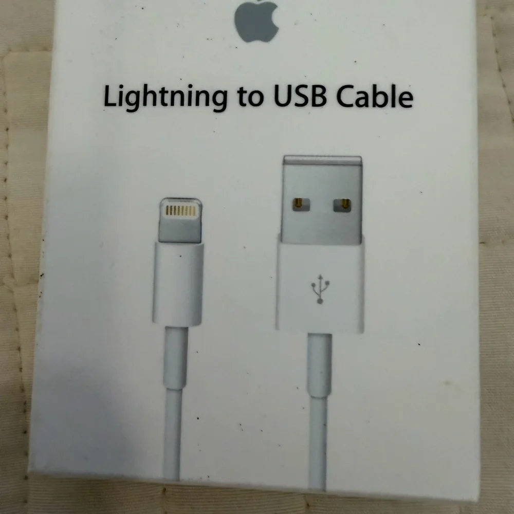 Apple White Lightning to USB Cable